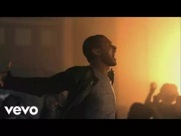 Video: Usher (Feat. Pitbull) - DJ Got Us Falling In Love Again